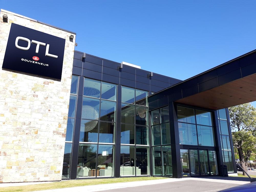 Otl Gouverneur Sherbrooke Exteriér fotografie The O'Neill Learning Center