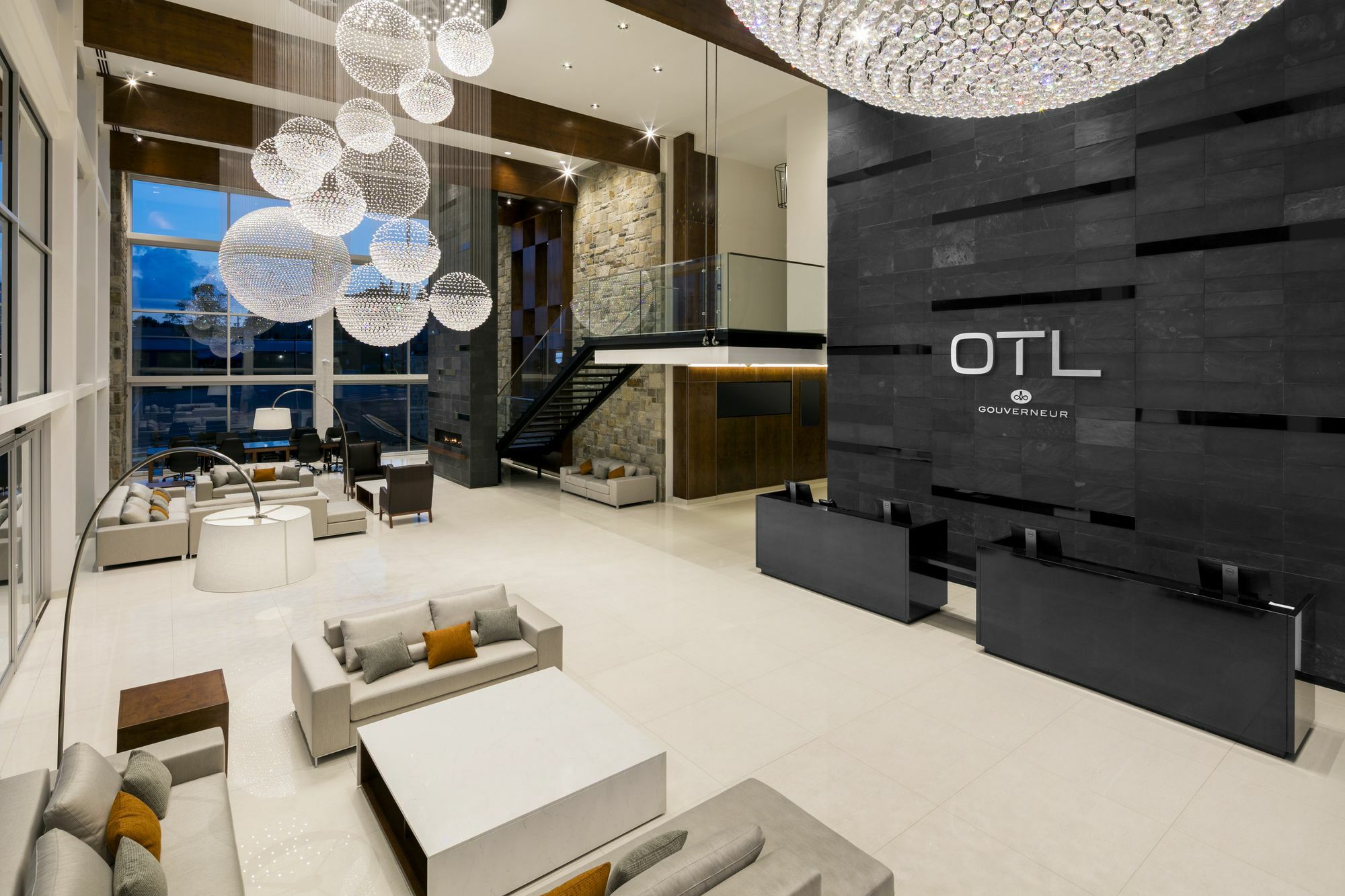 Otl Gouverneur Sherbrooke Exteriér fotografie OTL's lobby